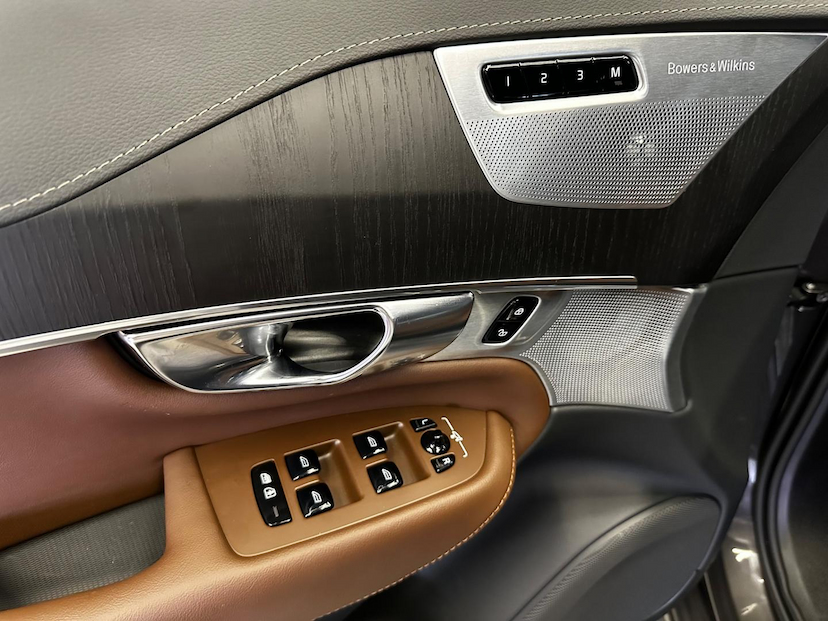 Foto do veículo VOLVO XC90  T8 RECHARGE ULTIMATE AWD GEARTRONIC 2024 6.244 KM 514.900,00