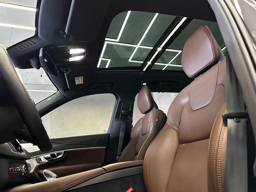 Foto do veículo VOLVO XC90  T8 RECHARGE ULTIMATE AWD GEARTRONIC 2024 6.244 KM 514.900,00