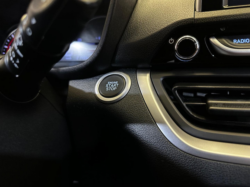 Foto do veículo HYUNDAI HB20  16A VISION 2020 21.453 KM 78.900,00