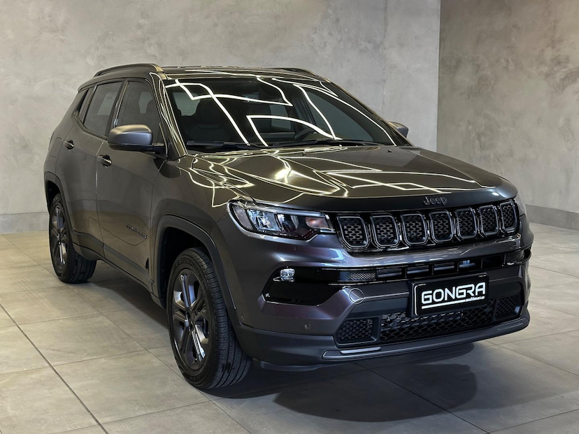 Foto do veículo JEEP COMPASS  LONG TF 2022 63.504 KM 131.900,00