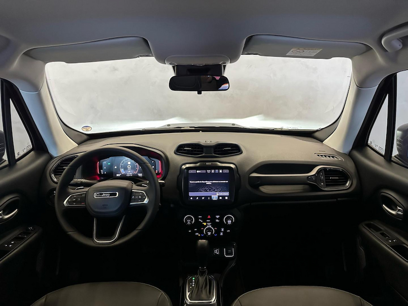 Foto do veículo JEEP RENEGADE  LGTD T270 2024 17.476 KM 122.900,00