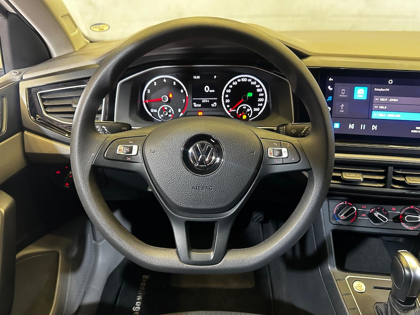 Foto do veículo VOLKSWAGEN POLO  COMFORT 200 TSI 1.0 FLEX 12V AUT 2022 18.680 KM 87.900,00