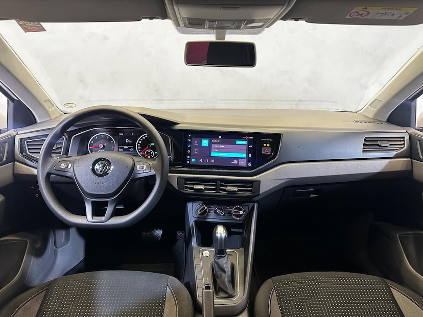 Foto do veículo VOLKSWAGEN POLO  COMFORT 200 TSI 1.0 FLEX 12V AUT 2022 18.680 KM 87.900,00