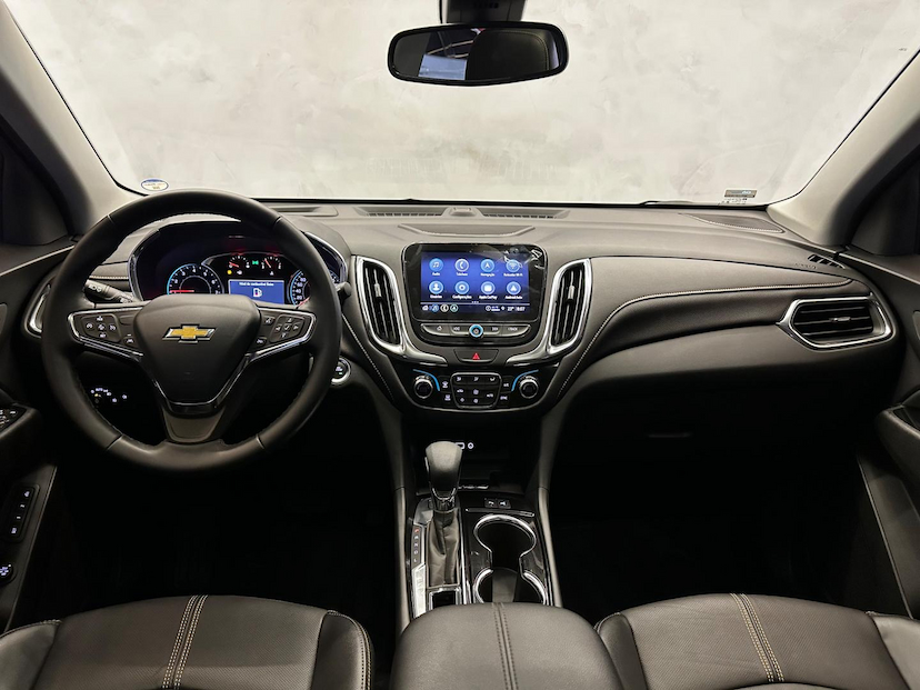 Foto do veículo CHEVROLET EQUINOX  PREMIER 2024 9.500 KM 189.900,00