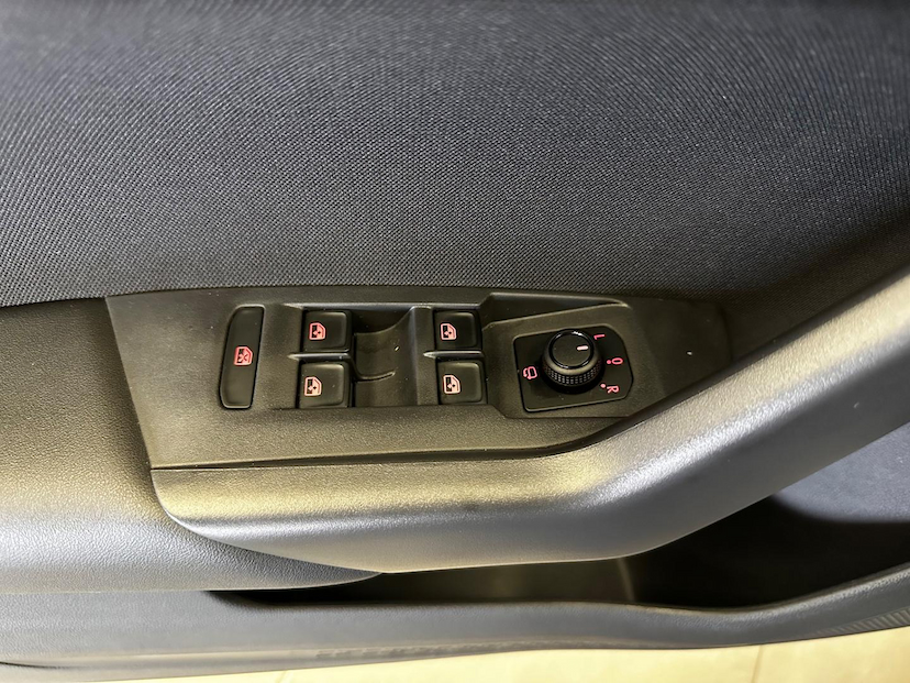 Foto do veículo VOLKSWAGEN VIRTUS  1.0 200 TSI HIGHLINE AUTOMÁTICO 2024 7.119 KM 124.900,00