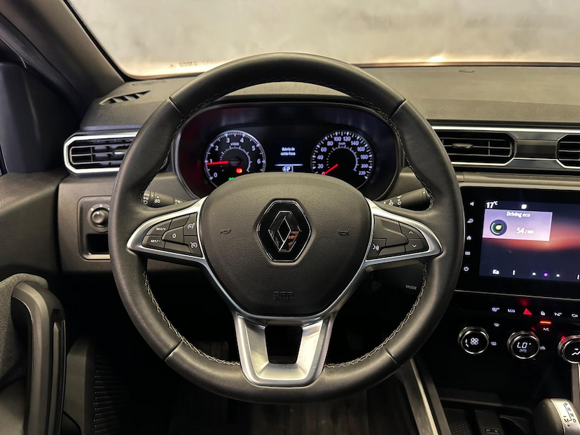Foto do veículo RENAULT DUSTER  ICONIC 1.6 CVT FLEX 2022 15.632 KM 94.900,00