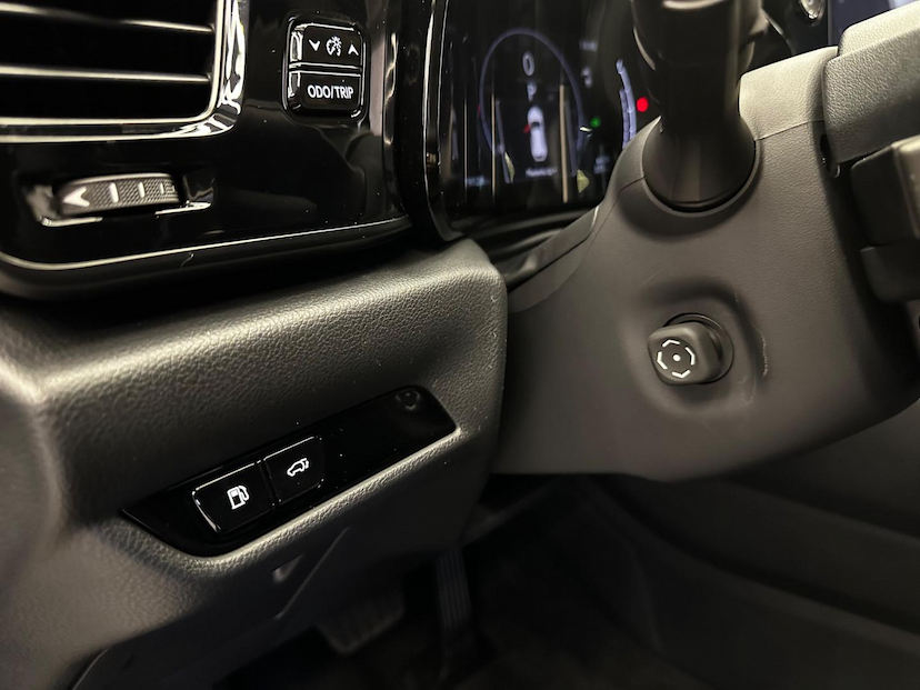 Foto do veículo LEXUS NX 350H NX-350H LUXURY 2024 19.127 KM 329.900,00
