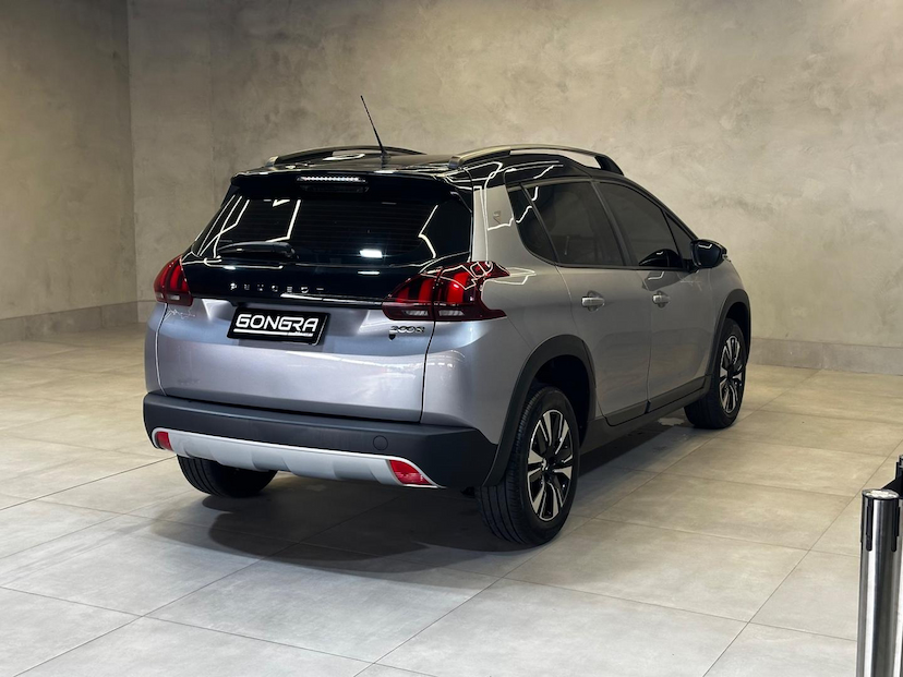 Foto do veículo PEUGEOT 2008  ROADTRIP 1.6 FLEX 16V 5P AUT. 2023 31.090 KM 92.900,00