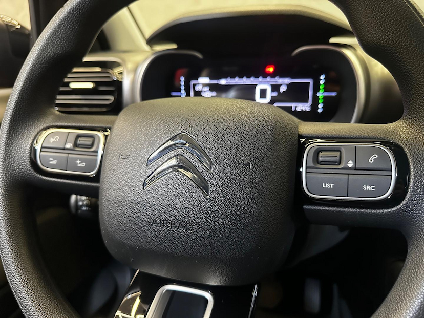 Foto do veículo CITROËN C4 CACTUS  1.6 FEEL AUT 2023 17.000 KM 90.900,00