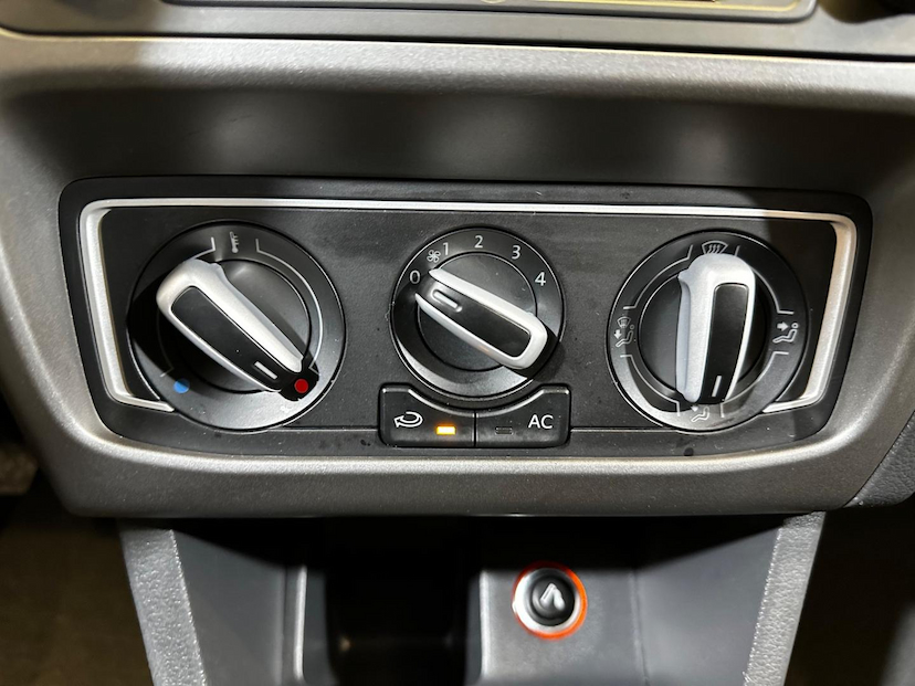 Foto do veículo VOLKSWAGEN FOX NOVO  CL MB 2016 81.718 KM 54.900,00