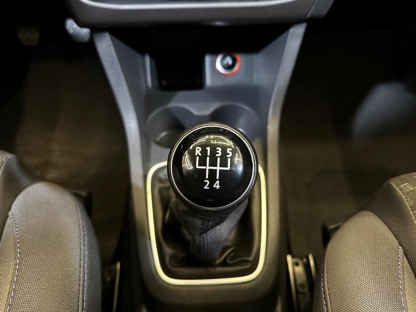 Foto do veículo VOLKSWAGEN FOX NOVO  CL MB 2016 81.718 KM 54.900,00