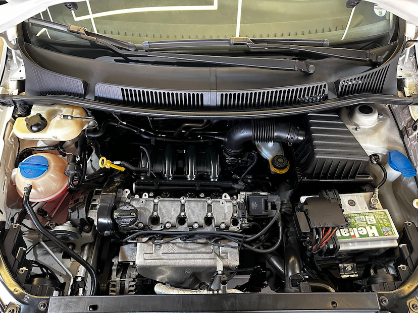 Foto do veículo VOLKSWAGEN FOX NOVO  CL MB 2016 81.718 KM 54.900,00