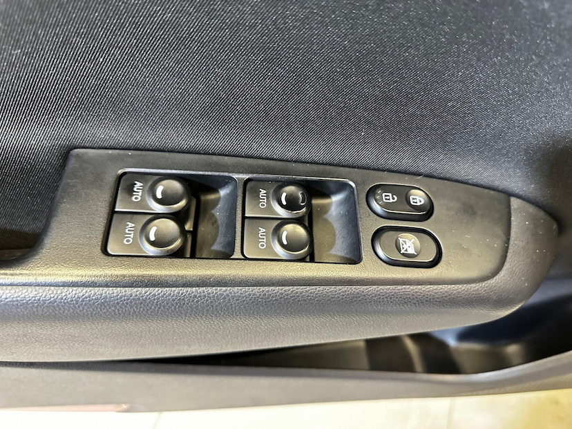 Foto do veículo HYUNDAI HB20S  1.0M COMF 2019 96.238 KM 63.900,00