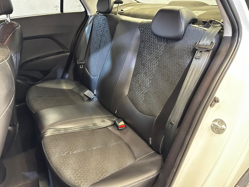 Foto do veículo HYUNDAI HB20S  1.0M COMF 2019 96.238 KM 63.900,00
