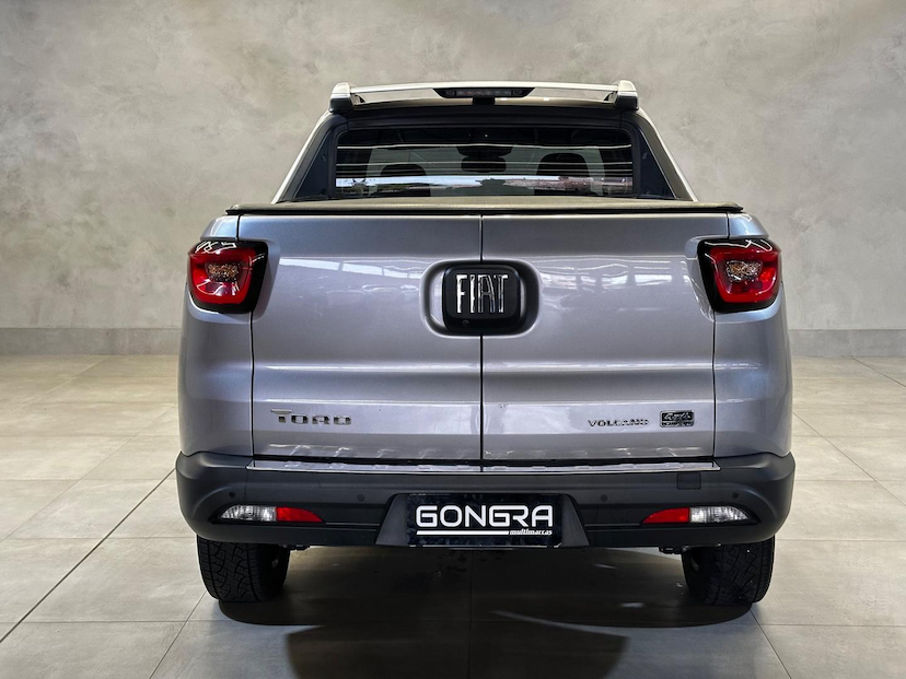Foto do veículo FIAT TORO  VOLC AT9 4X4 2024 25.424 KM 159.900,00