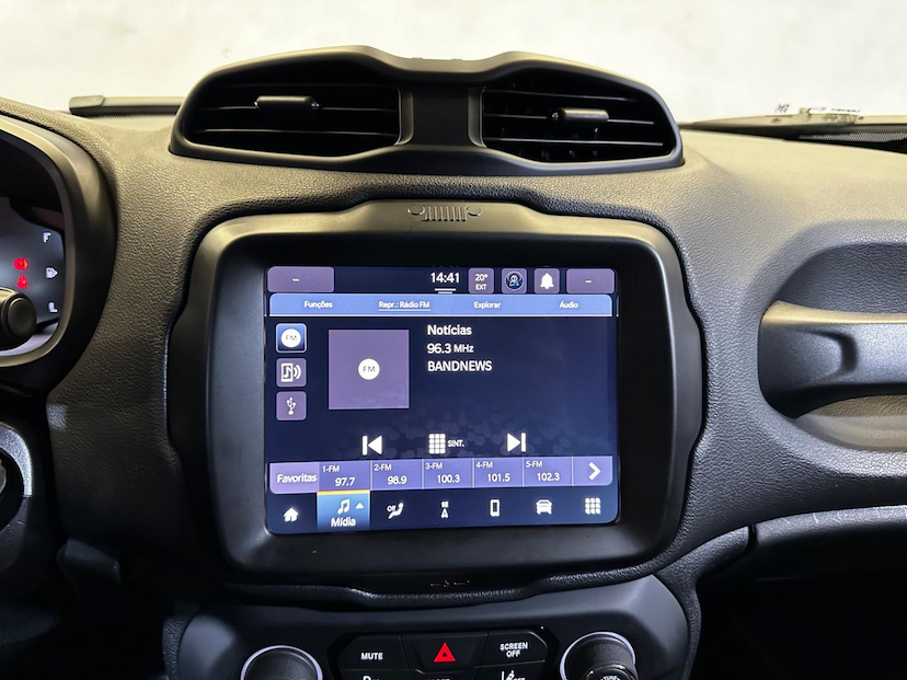 Foto do veículo JEEP RENEGADE  LONGITUDE T270 1.3 TB 4X2 FLEX AUT 2023 88.984 KM 99.900,00