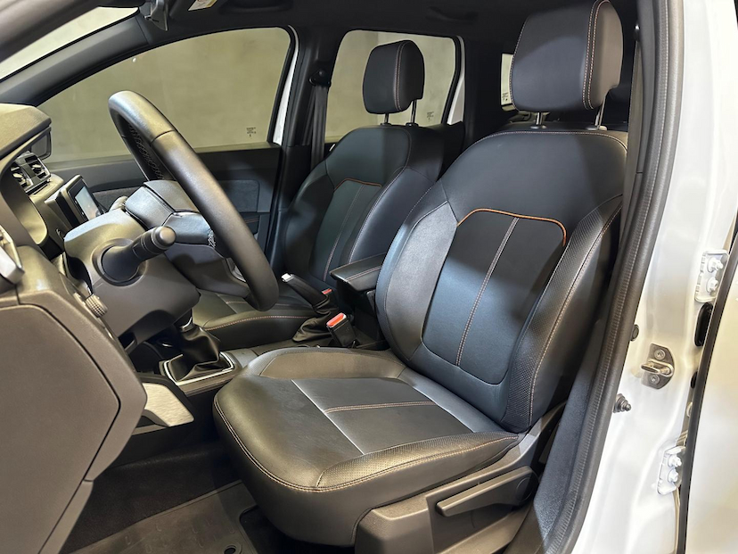 Foto do veículo RENAULT DUSTER  ICONIC 1.3 TB 16V FLEX AUT. 2025 12.934 KM 124.900,00