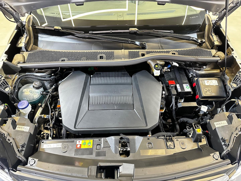 Foto do veículo PEUGEOT 2008  GT 2023 17.603 KM 152.900,00