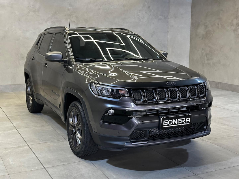 Foto do veículo JEEP COMPASS  T270 80 ANOS 1.3 TB 4X2 FLEX AUT 2022 39.160 KM 134.900,00