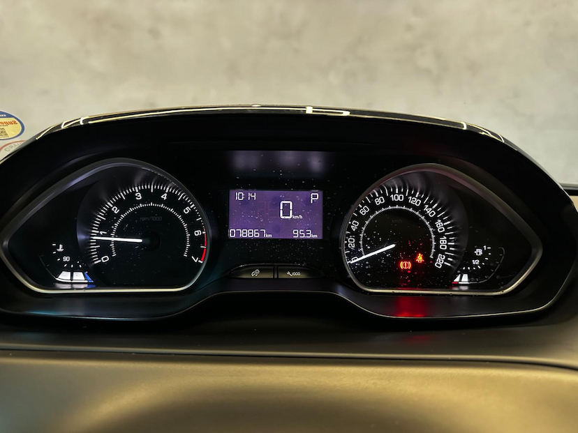 Foto do veículo PEUGEOT 2008  GRIFFE 1.6 FLEX 16V 5P AUT 2019 78.544 KM 69.900,00