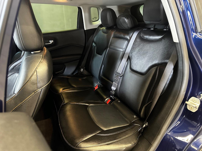 Foto do veículo JEEP COMPASS  LIMITED F H 2020 49.810 KM 109.900,00