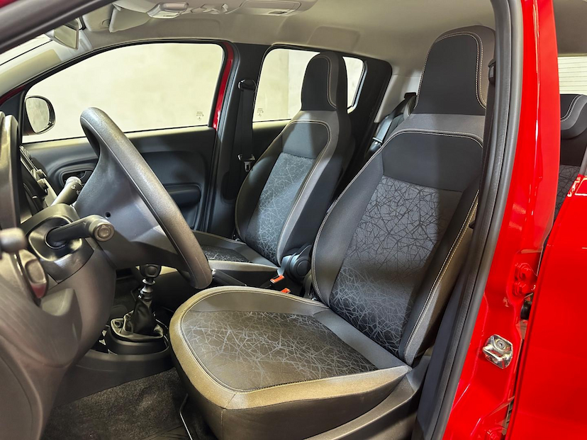 Foto do veículo FIAT MOBI  TREKKING 1.0 MT 2023 18.080 KM 62.900,00