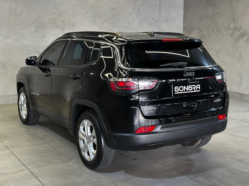Foto do veículo JEEP COMPASS  LONG TF 2022 15.754 KM 136.900,00