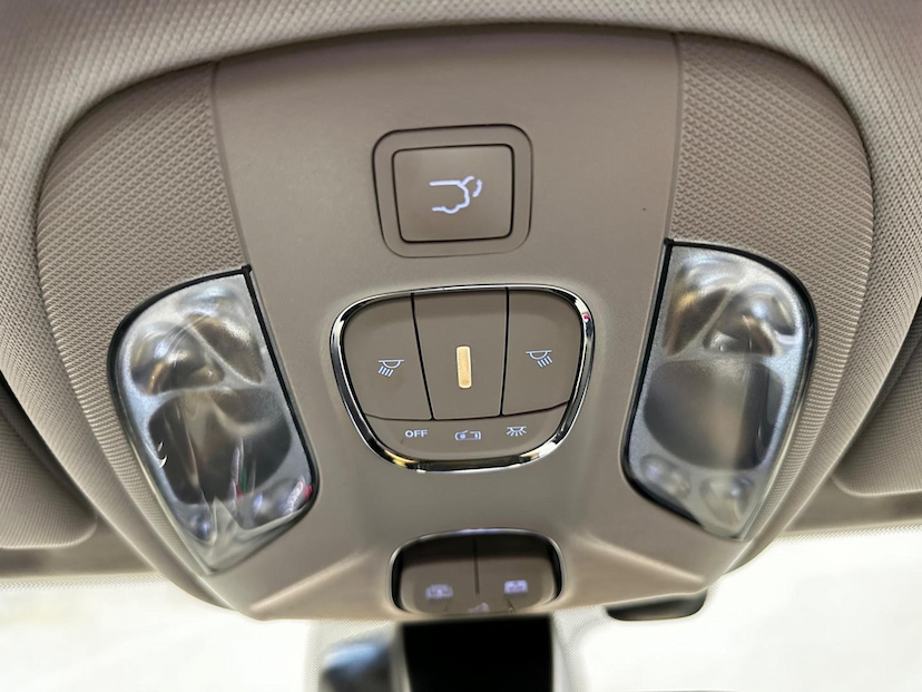 Foto do veículo JEEP COMPASS  LIMITED D 2019 38.152 KM 124.900,00