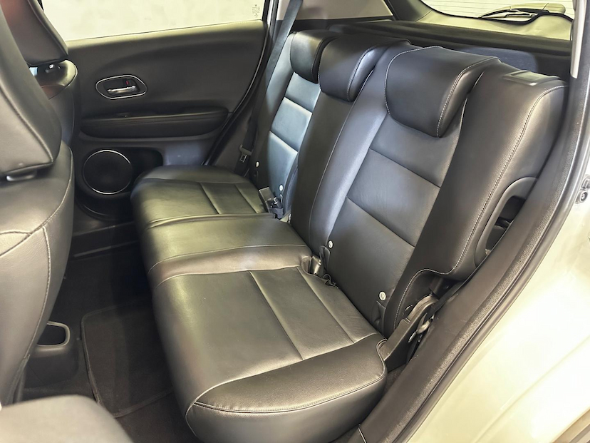Foto do veículo HONDA HR-V HR-V TOURING 1.8 FLEXONE 16V 5P AUT 2018 90.563 KM 99.900,00