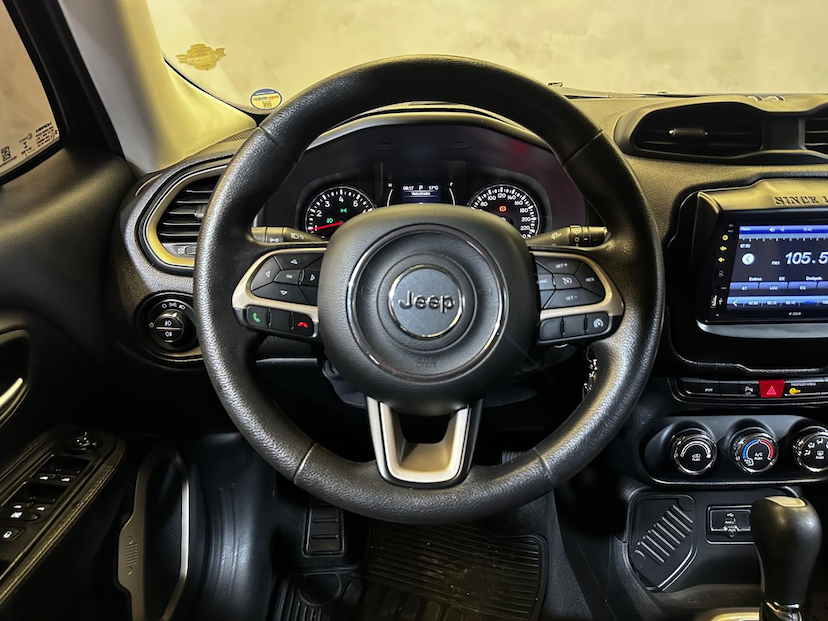 Foto do veículo JEEP RENEGADE  1.8 16V FLEX SPORT 4P AUTOMÁTICO 2018 83.050 KM 72.900,00
