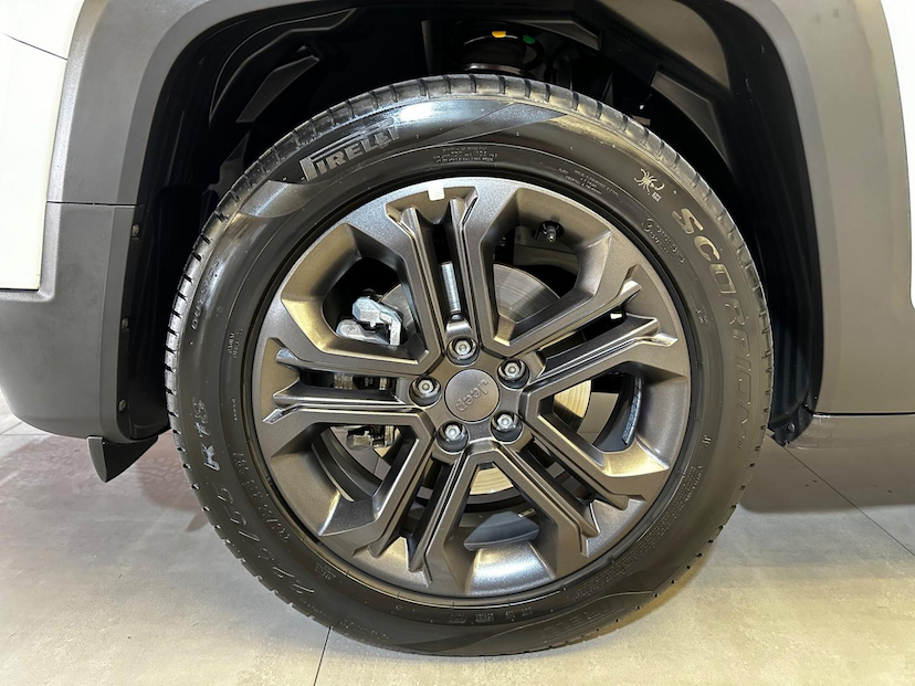 Foto do veículo JEEP RENEGADE  LONGITUDE T270 1.3 TB 4X2 FLEX AUT 2024 7.907 KM 126.900,00