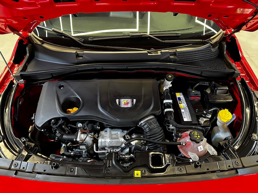 Foto do veículo FIAT PULSE  ABARTH 1.3 TURBO 16V FLEX AUT. 2023 27.000 KM 124.900,00