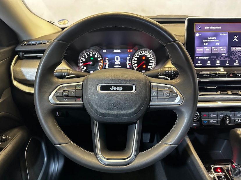 Foto do veículo JEEP COMPASS  LONG TF 2022 54.984 KM 129.900,00