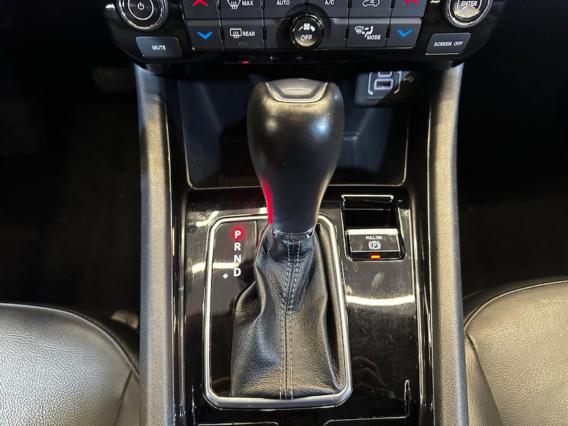 Foto do veículo JEEP COMPASS  LONG TF 2022 54.984 KM 129.900,00