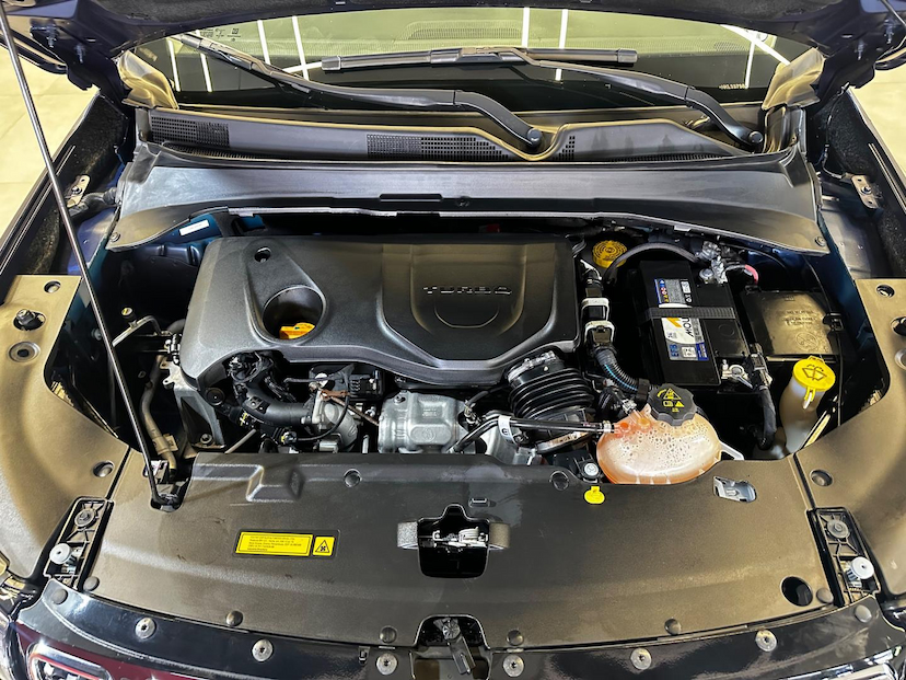 Foto do veículo JEEP COMPASS  LONG TF 2022 54.984 KM 129.900,00