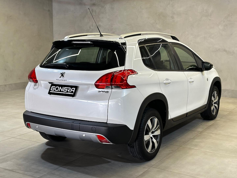 Foto do veículo PEUGEOT 2008  CROSS EAT6 2019 86.631 KM 71.900,00
