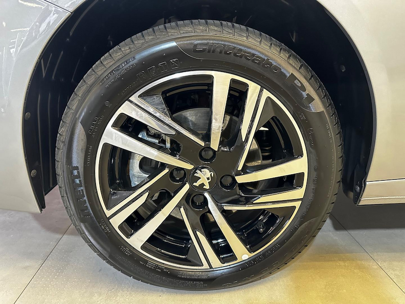 Foto do veículo PEUGEOT 208  GRIFFE AT 2024 3.549 KM 108.900,00