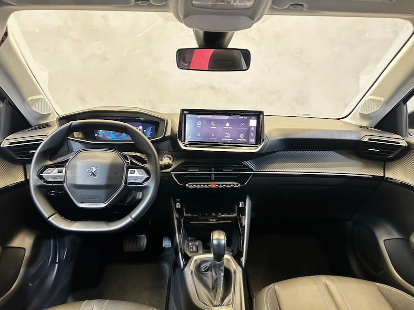 Foto do veículo PEUGEOT 208  GRIFFE AT 2024 3.549 KM 108.900,00