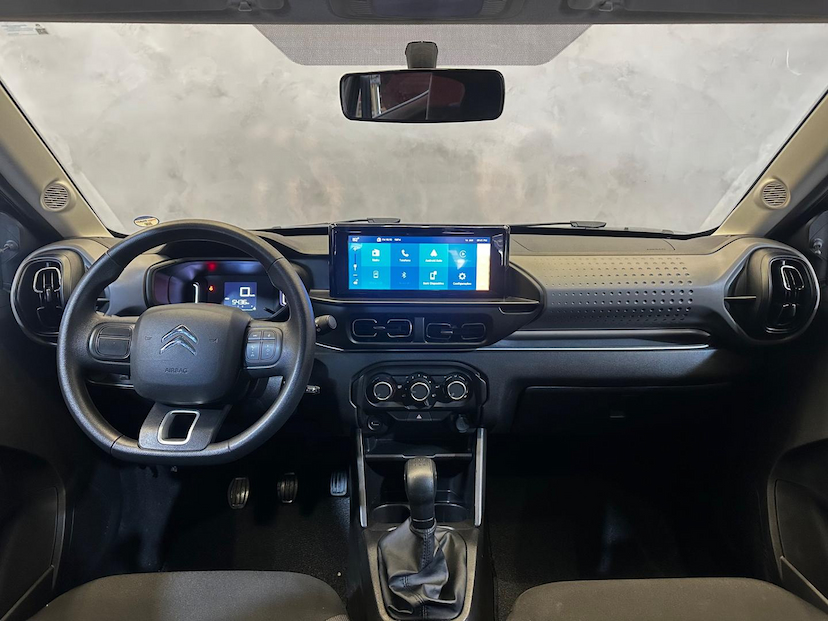 Foto do veículo CITROËN C3  LIVE PACK 1.0 MT 2025 5.420 KM 74.900,00