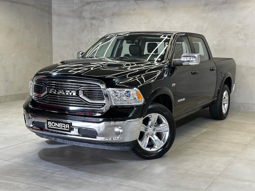 Foto do veículo RAM 1500  CLASSIC LARAMIE 5.7 CD V8 4X4 AUT. 2022 36.081 KM 272.900,00
