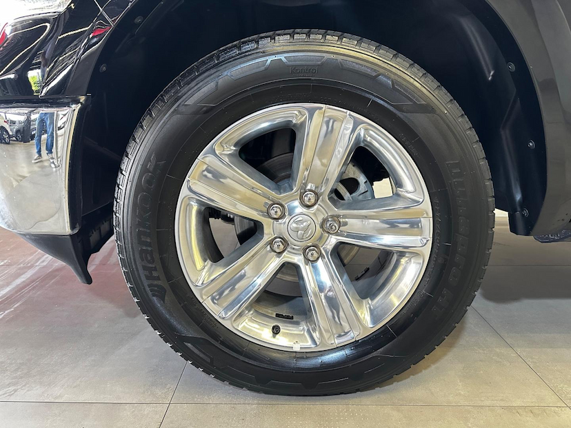 Foto do veículo RAM 1500  CLASSIC LARAMIE 5.7 CD V8 4X4 AUT. 2022 36.081 KM 272.900,00