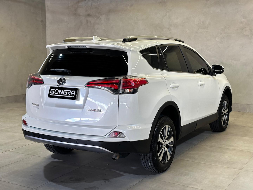 Foto do veículo TOYOTA RAV4  2.0 4X2 2018 86.097 KM 125.900,00