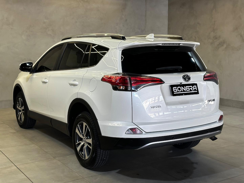 Foto do veículo TOYOTA RAV4  2.0 4X2 2018 86.097 KM 125.900,00