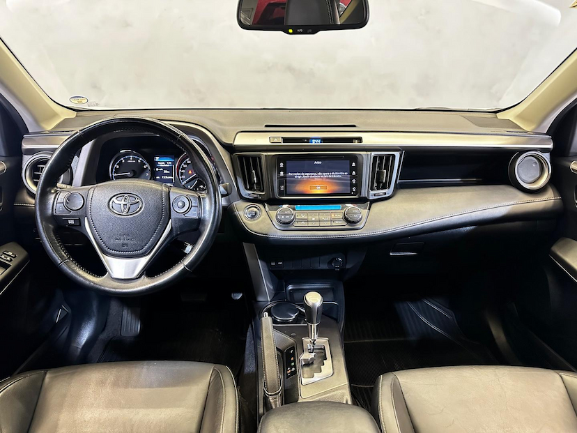 Foto do veículo TOYOTA RAV4  2.0 4X2 2018 86.097 KM 125.900,00