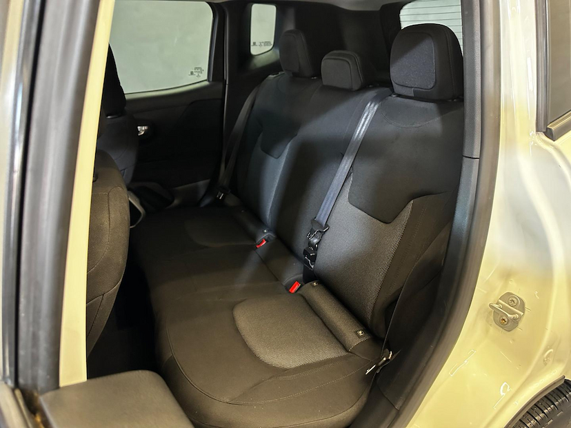 Foto do veículo JEEP RENEGADE  1.8 16V FLEX SPORT 4P AUTOMÁTICO 2019 47.871 KM 75.900,00