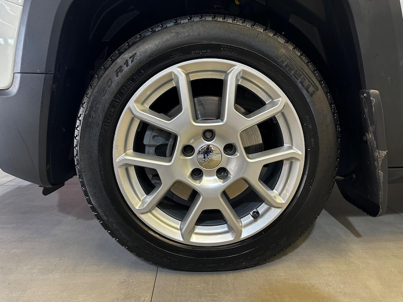 Foto do veículo JEEP RENEGADE  1.8 16V FLEX SPORT 4P AUTOMÁTICO 2019 47.871 KM 75.900,00