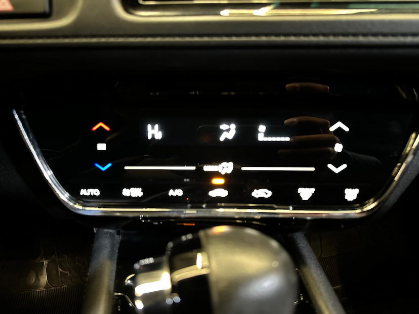 Foto do veículo HONDA HR-V HR-V EX CVT 2020 40.304 KM 115.900,00