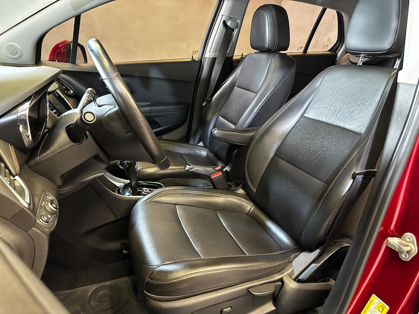 Foto do veículo CHEVROLET TRACKER  PREMIER 1.4 TURBO 16V FLEX AUT 2018 83.000 KM 89.900,00