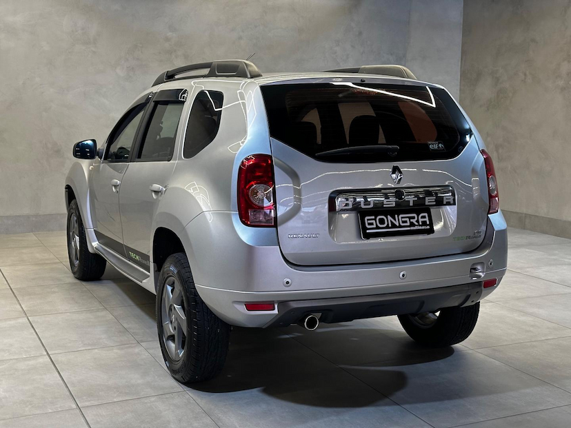 Foto do veículo RENAULT DUSTER  20 D 4X2 2015 97.207 KM 59.900,00