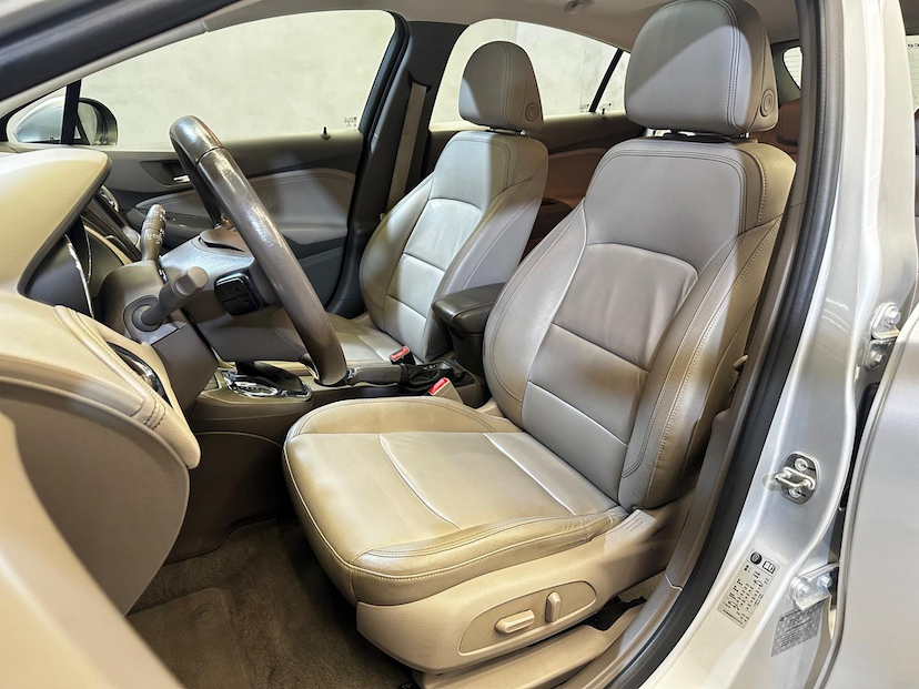 Foto do veículo CHEVROLET CRUZE  SPORT LTZ 1.4 16V TB FLEX 5P AUT. 2018 61.480 KM 99.900,00